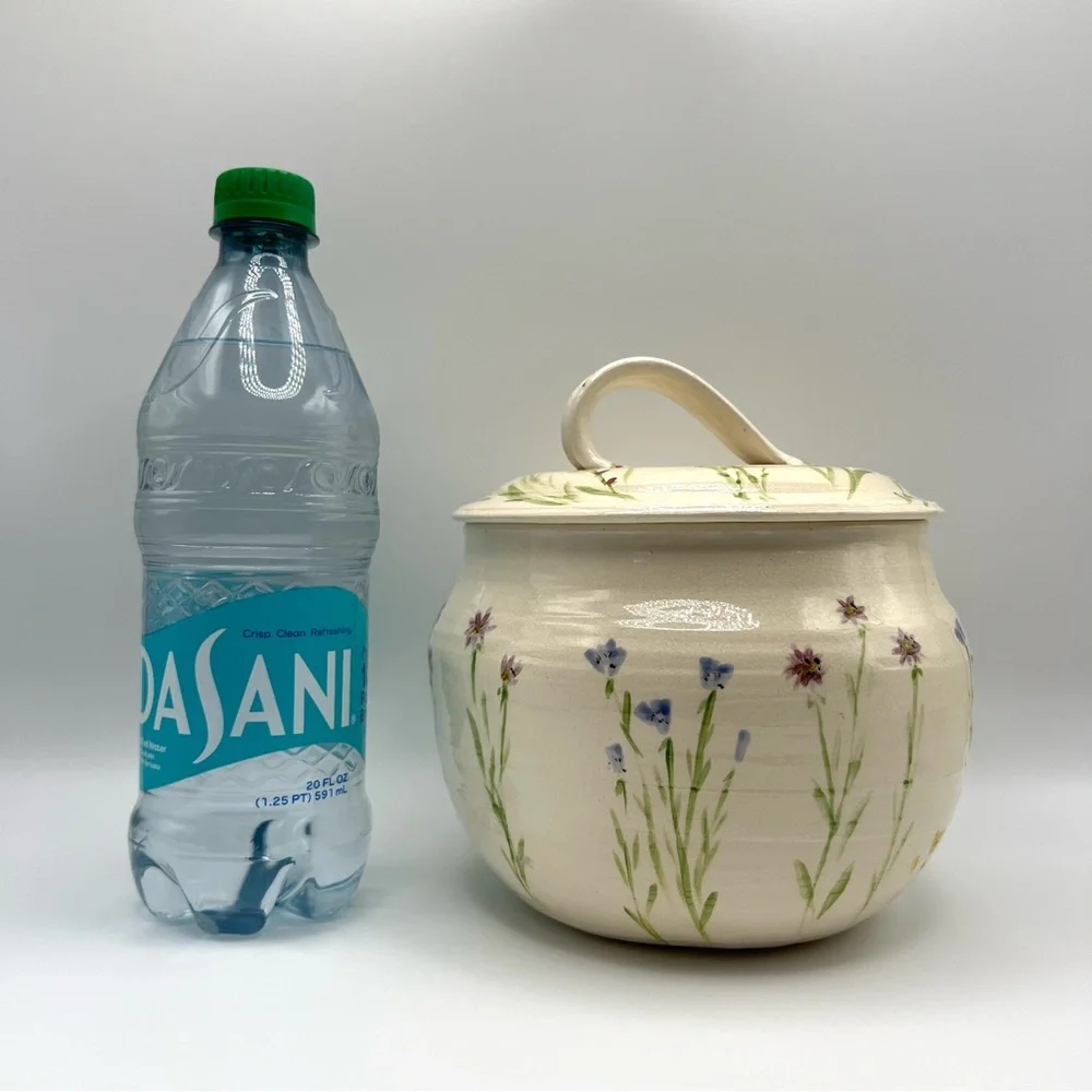 Vintage Studio Art Pottery 2Pc Wildflower Jar with Lid 6.5